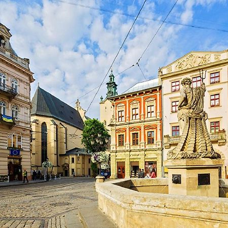 Smart -Апартаменти В Центрі Львова - 2 Хв До Оперного Театру Buitenkant foto